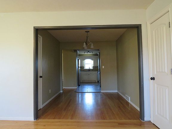 5th image of 2945 NW Euclid Ave