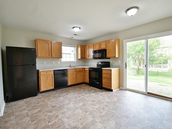 5th image of 10426 Kensil St