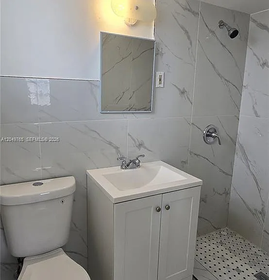 9041 Harding Ave #3 — Photo 11