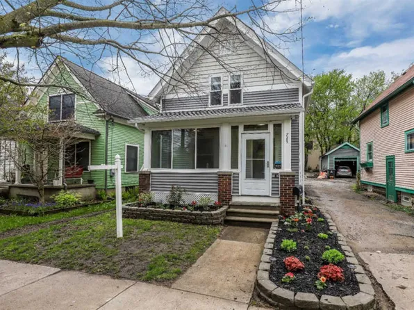 725 Gott St, Ann Arbor, MI 48103