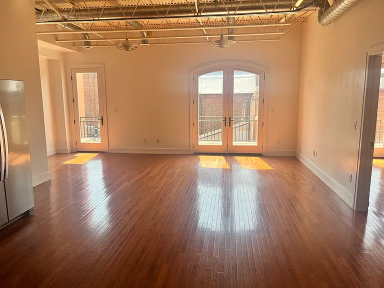 107 1st St S #306 — Photo 6