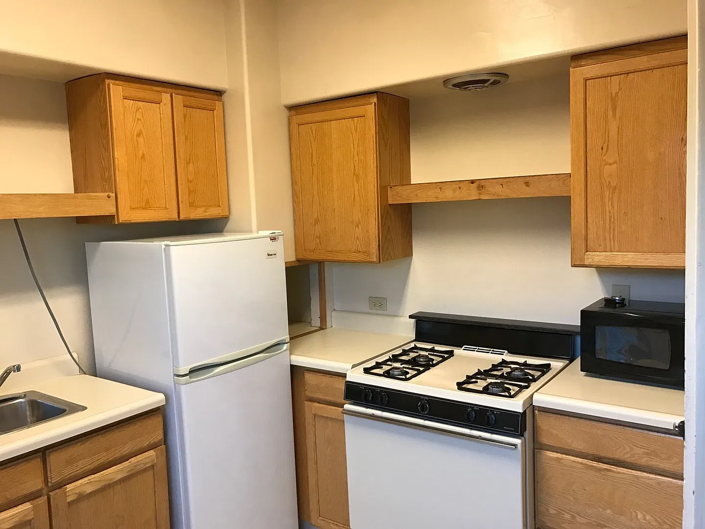 Brae Burn Apartments — Photo 4