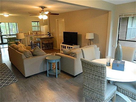 4th image of 60 Cherry Hills Dr