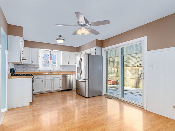 5th image of 1655 Trafalgar Ln