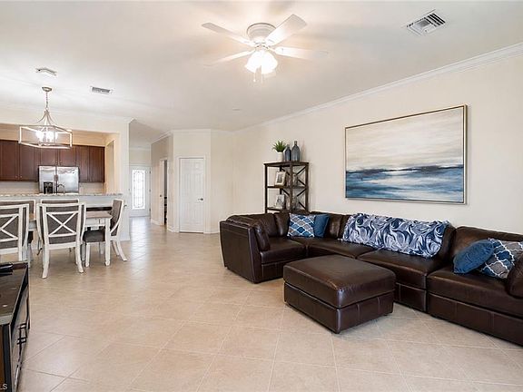4th image of 2744 Blossom WAY