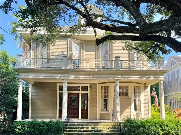 1325 Henry Clay Ave, New Orleans, LA 70118