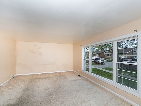 2nd image of 9358 Hamlin Ave