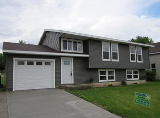 125 Grove St NW, Shellsburg, IA 52332