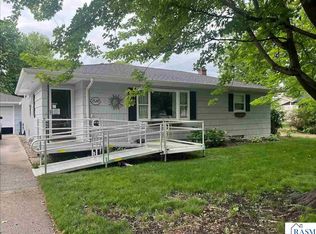 1516 Oakwood Ave, New Ulm, MN 56073