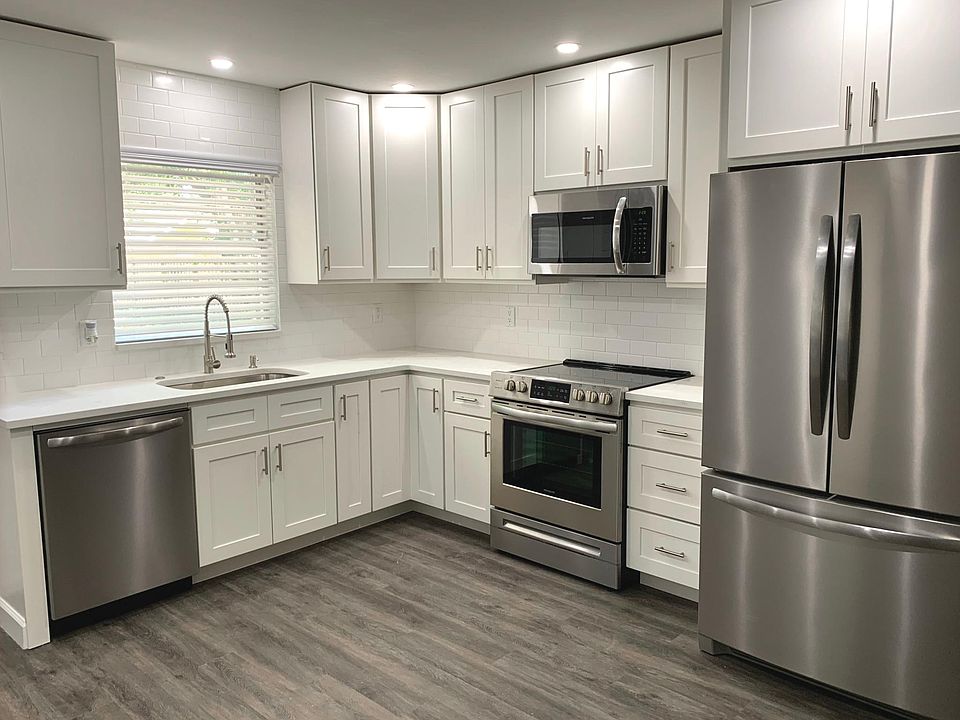 1st image of 4119 12th Ave W #4119