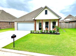 372 Highland Oaks Ave, Gray, LA 70359