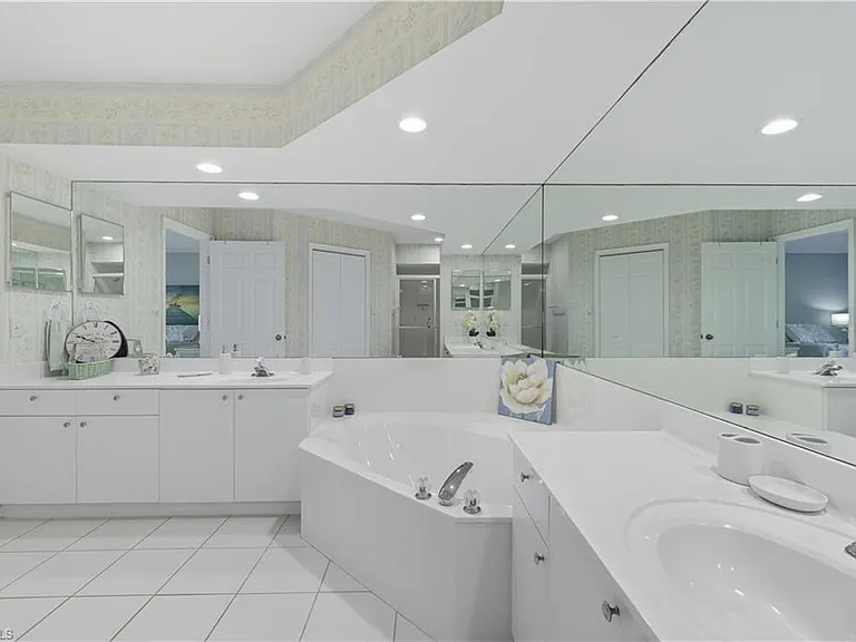3605 Corinthian Way — Photo 13