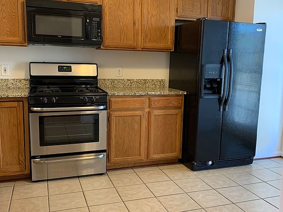 3rd image of 507 Falkirk Ct