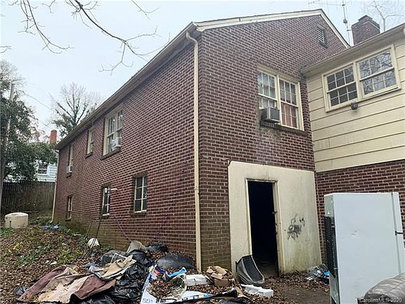 4th image of 520 N Confederate Ave