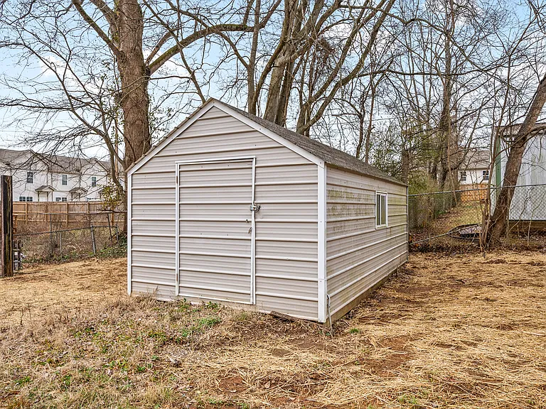 905 Center Rd #A — Photo 28