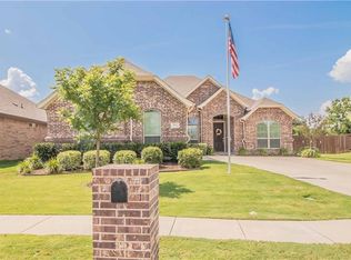 3916 Gentle Breeze Ct, Arlington, TX 76017
