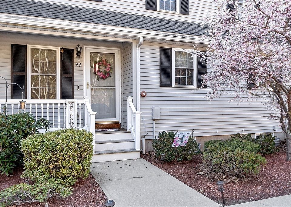1st image of 44 Constitution Dr #43