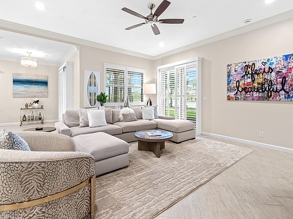 4th image of 111 Tresana Boulevard #27