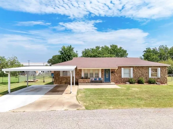 409 N Kimberly Rd, Tecumseh, OK 74873