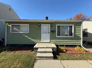 21811 Cunningham Ave, Warren, MI 48091