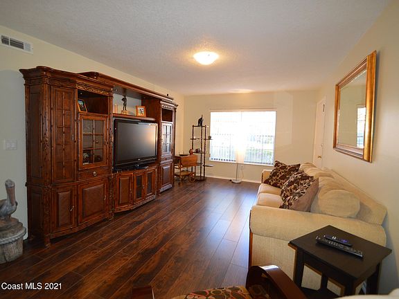 5th image of 5441 Hansel Ave #17
