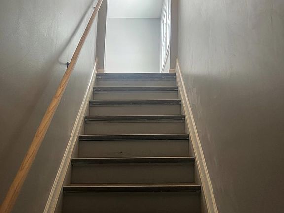 2nd image of 9344 Moffat Ave