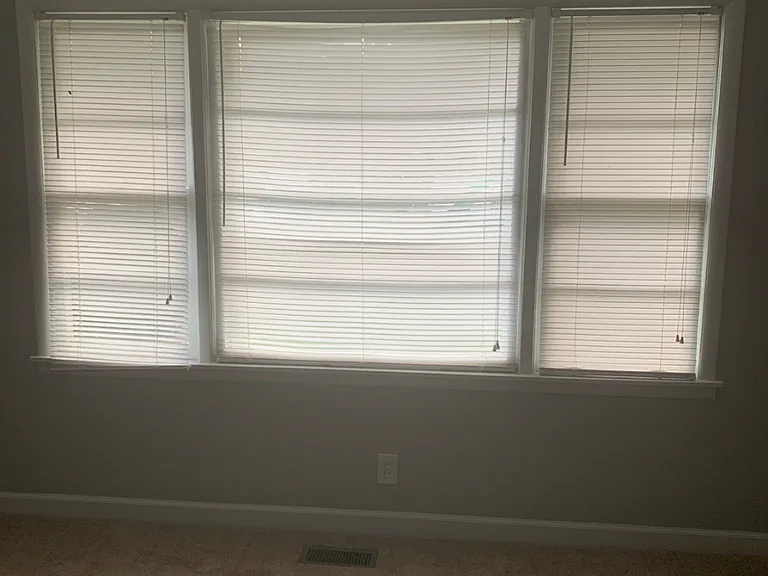 1618 Hampton Rd NW — Photo 6