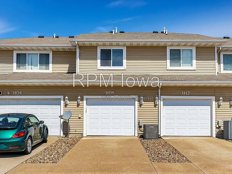 1108 NE 7th Ln — Photo 26