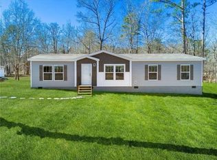 377 Possum Point Dr, Eatonton, GA 31024
