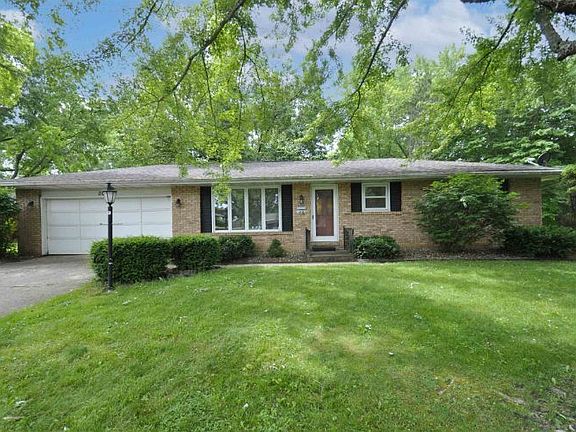 2nd image of 20848 Roycroft Dr