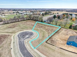 10 Hawks View Dr, Edgerton, WI 53534