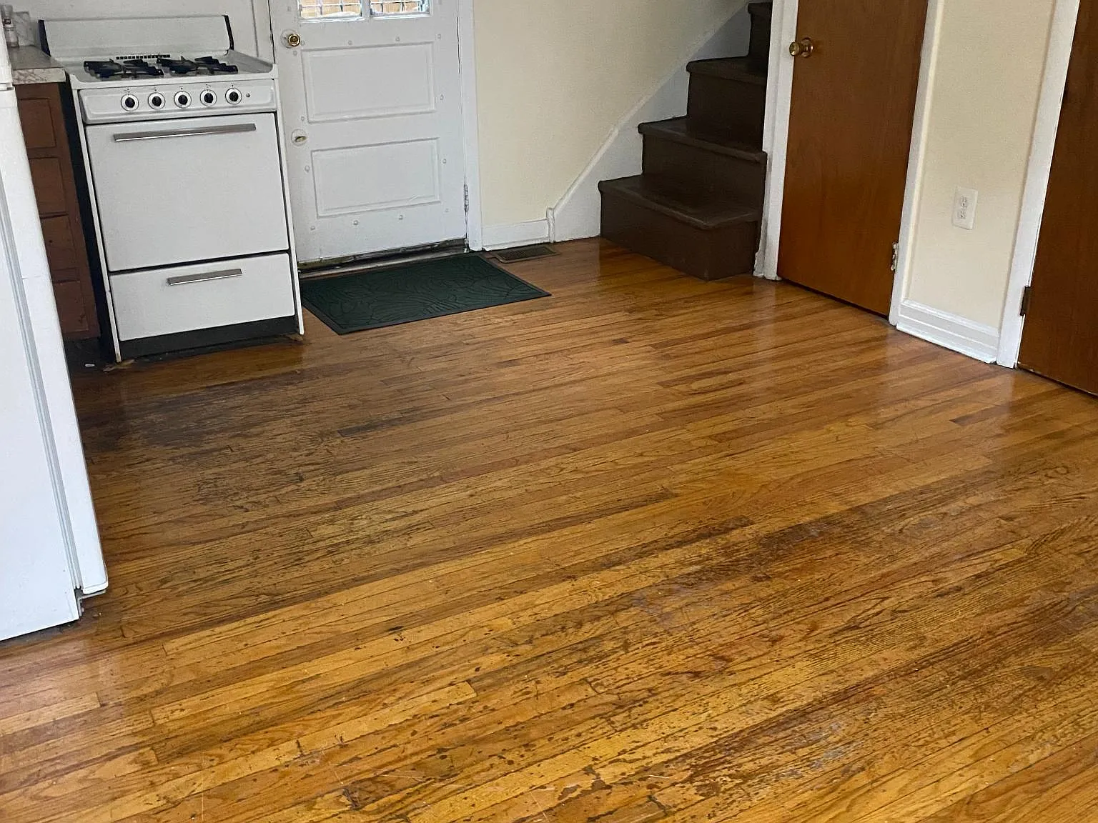 2 bed, 925 sqft, $1,650 — Photo 4