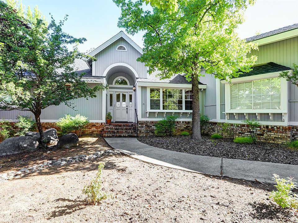 1st image of 18642 Chaparral Dr