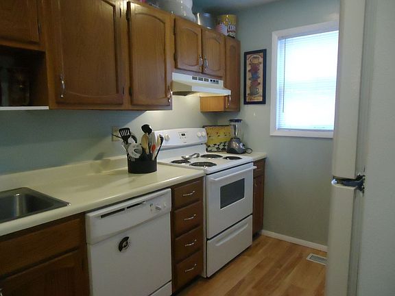 5th image of 2388 E Winding Brook Cir