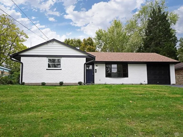 451 Ballyclare Ter, Cincinnati, OH 45240