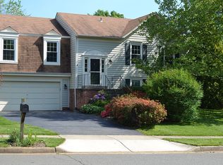 13323 Point Rider Ln, Herndon, VA 20171