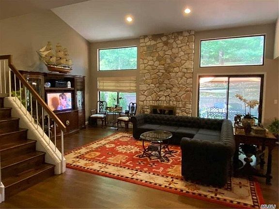 2nd image of 193 Heron Ln