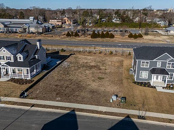 2nd image of 77 Filly Ln