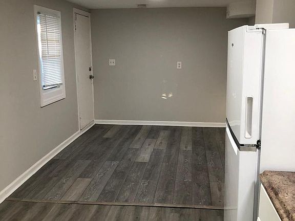 2nd image of 224 Lincoln Ave