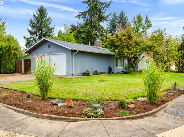 97 Lynnbrook Dr, Eugene, OR 97404