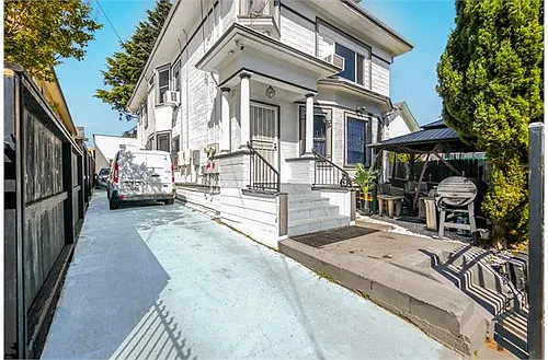 2510 E 21st St #1 Photo 1