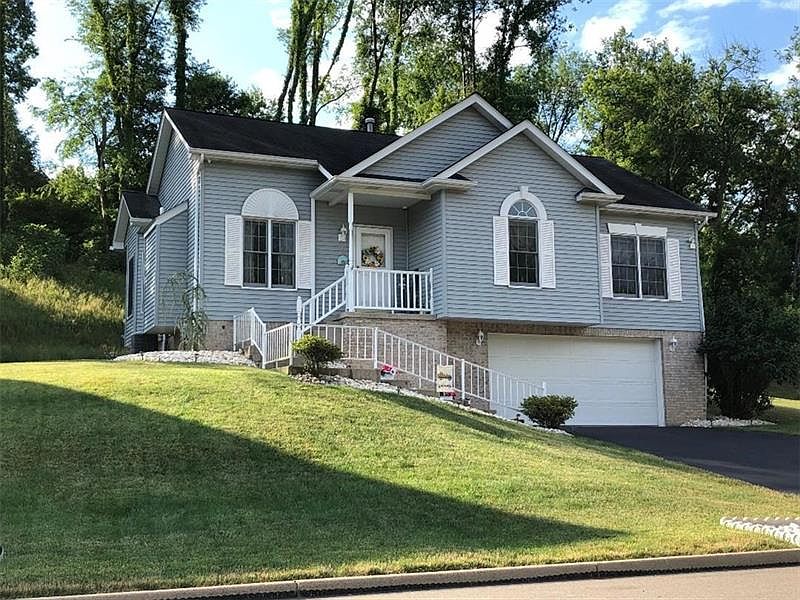 1st image of 92 Laurel Dr