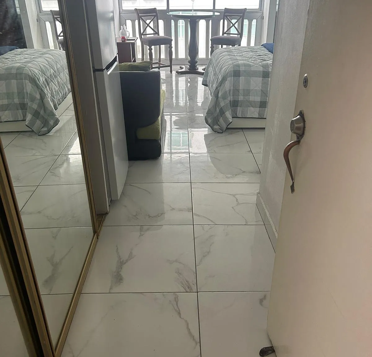 Studio, 322 sqft, $1,300 — Photo 3