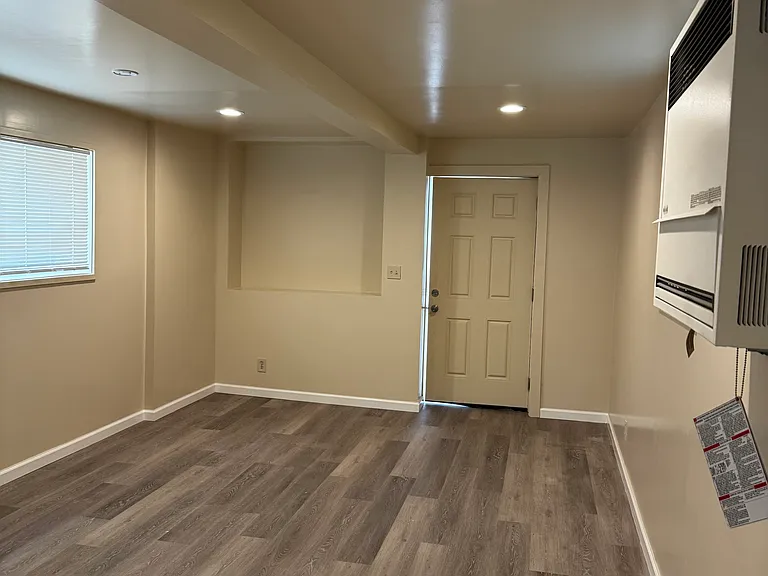 237 Lobos St — Photo 4
