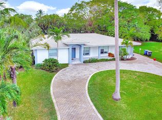130 Bal Cross Dr, Bal Harbour, FL 33154