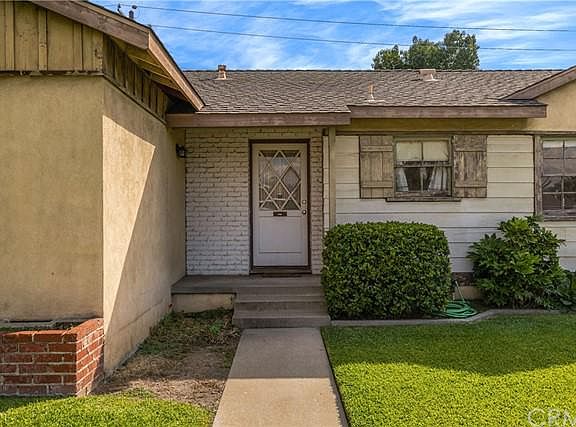 4th image of 2148 Laurel Ave