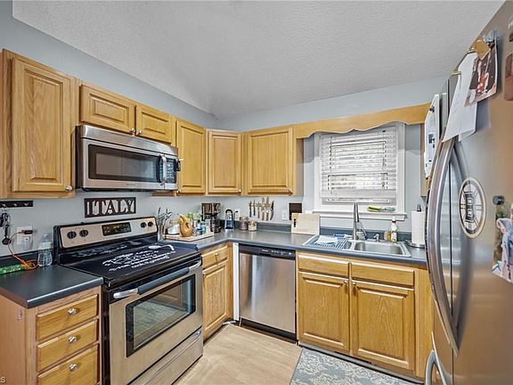 5th image of 3641 Westmeadow Ln