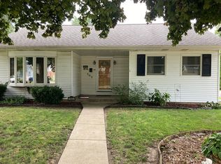 505 2nd St, Mendota, IL 61342