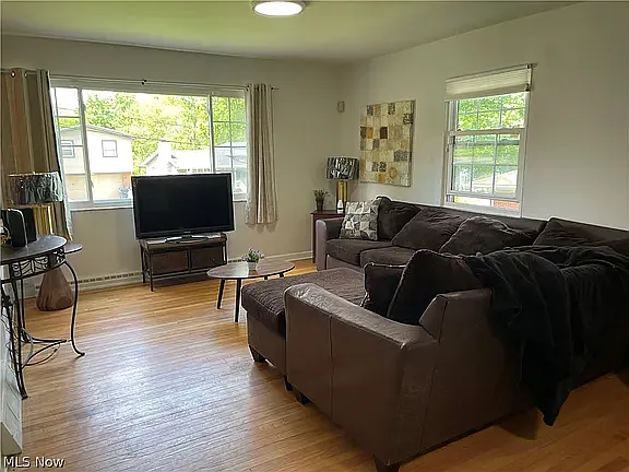 607 Castle Blvd — Photo 26