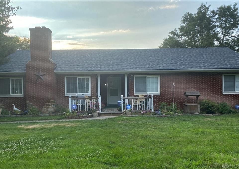 1st image of 2717 Old Troy Pike